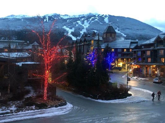 Pinnacle Hotel Whistler by null
