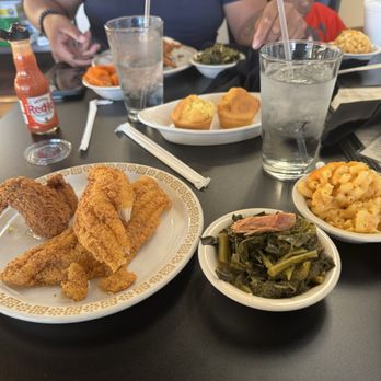 Detroit Soul - Catfish, greens and Mac - Barbeque Near Me - Detroit, Michigan Detroit Soul - Catfish, greens and Mac - Barbeque Near Me - Detroit, Michigan