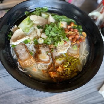 Noodleholics - Guilin with crispy pork and chicken noodles - Noodles Near Me - Tucson, Arizona Noodleholics - Guilin with crispy pork and chicken noodles - Noodles Near Me - Tucson, Arizona