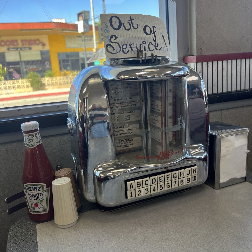 Astro Burger - Burgers Near Me - Montebello, California
