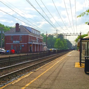 Millburn Train Station - platform - Train Stations Near Me - Millburn, New Jersey Millburn Train Station - platform - Train Stations Near Me - Millburn, New Jersey