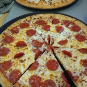 Chuck E. Cheese - Sausage Pizza & Pepperoni Pizza! - Pizza Near Me - Newark, California