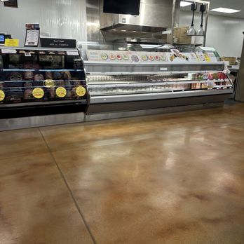 Fresh Thyme Market - So good empty cases - Grocery Near Me - Saint Peters, Missouri
