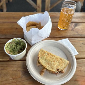 El Viejon - El Gogerbador and Chips & Guacamole - Mexican Near Me - Vancouver, Washington