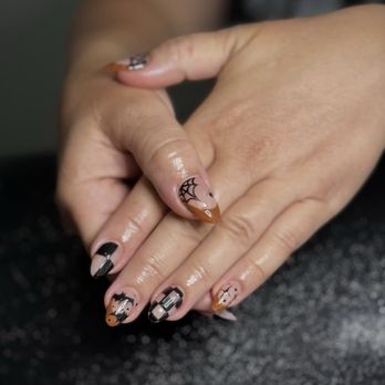 Liv Nails - Nail Technicians Near Me Liv Nails - Nail Technicians Near Me