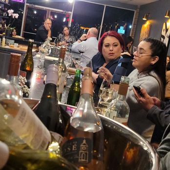 Wine 210 - Very nice - Wine Bars Near Me - San Antonio, Texas