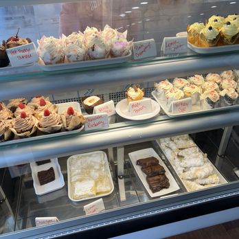 Paula Vega Cakes - Cupcakes - Cupcakes Near Me - Huntington, West Virginia Paula Vega Cakes - Cupcakes - Cupcakes Near Me - Huntington, West Virginia