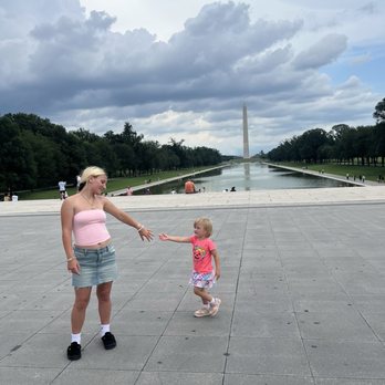 The Reflecting Pool - Landmarks & Historical Buildings Near Me - Washington, DC, District of Columbia The Reflecting Pool - Landmarks & Historical Buildings Near Me - Washington, DC, District of Columbia