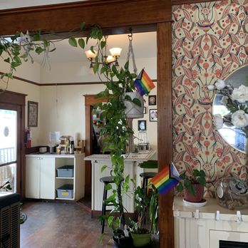 Fremont Coffee - Interior - Coffee & Tea Near Me - Seattle, Washington