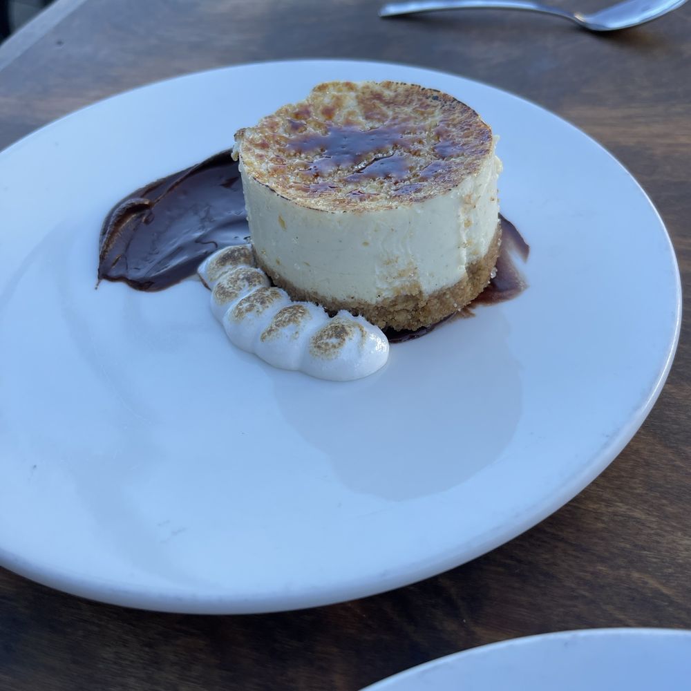 Brix 25 - Chèvre cheesecake - New American Near Me - Gig Harbor, Washington