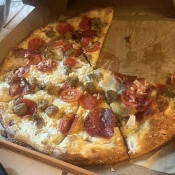 Blaze Pizza - Salad Near Me - Bakersfield, California