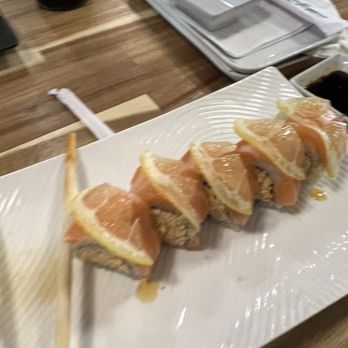 The Parlor Sushi - Lemon Drop roll - Sushi Bars Near Me - Montclair, California The Parlor Sushi - Lemon Drop roll - Sushi Bars Near Me - Montclair, California