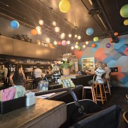 Uptown Eats - Inside bar and table seating