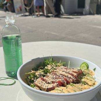Pura Vida Miami - Spicy tuna bowl SPICY TUNA - Breakfast & Brunch Near Me - New York, New York