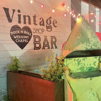 Fleetwood's - Outside - Dive Bars Near Me - West Asheville, North Carolina Fleetwood's - Outside - Dive Bars Near Me - West Asheville, North Carolina