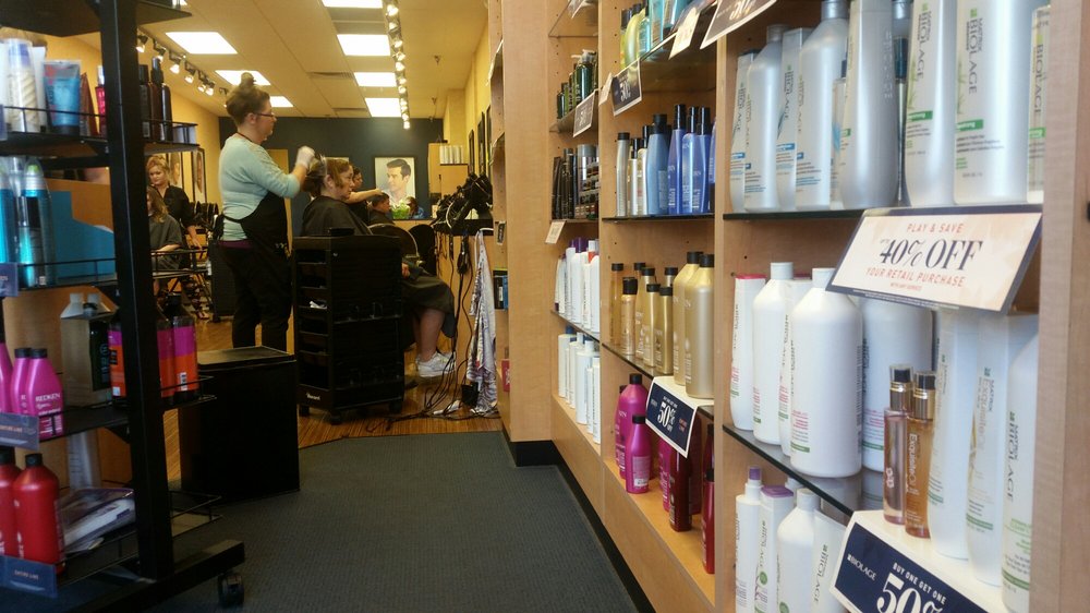 HOLIDAY HAIR Updated August 2024 1613 S Market St, Elizabethtown