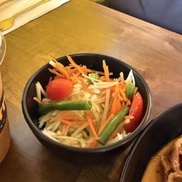 Thai papaya salad