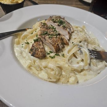 Abendigo's Grill & Patio - Chicken Alfredo - Bars Near Me - Broken Bow, Oklahoma Abendigo's Grill & Patio - Chicken Alfredo - Bars Near Me - Broken Bow, Oklahoma