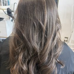 The Modern Mane Room Salon