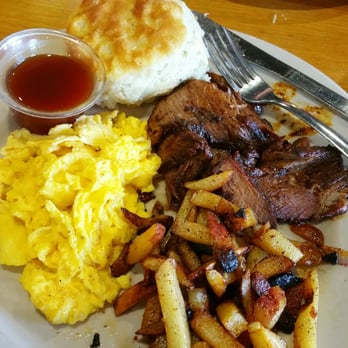 Crooked Tree Cafe - Short Ribs & Eggs - Cafes Near Me - Marietta, Georgia