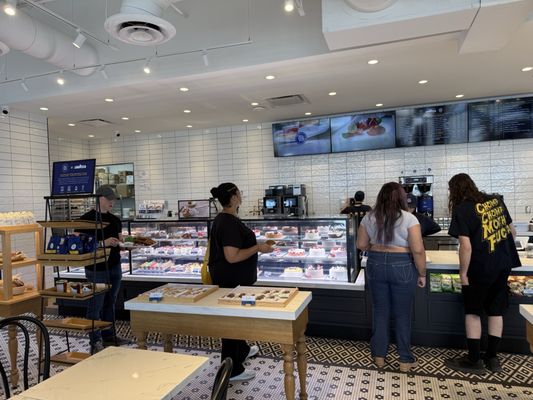 Paris Baguette by null