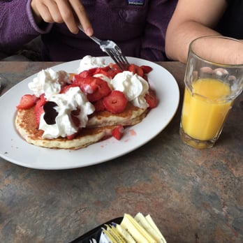 Big Wave Cafe - My daughter had the strawberry pancakes and they were delightful - Seafood Near Me - Manzanita, Oregon