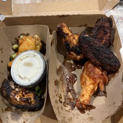 Taco Mac - Guess which of the wings were oven-burnt?