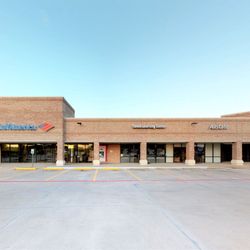 Bank of America Financial Center - Storefront