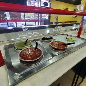 Una Más Mexican Grill - Salsa bar - Mexican Near Me - Sunnyvale, California Una Más Mexican Grill - Salsa bar - Mexican Near Me - Sunnyvale, California