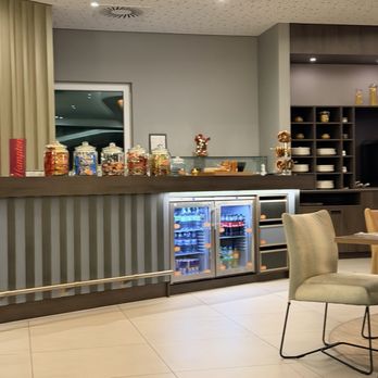 Hampton by Hilton - Hotels Near Me - Hallbergmoos, BY