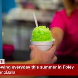 Pelican's SnoBalls of Foley - It's snowing in Alabama!