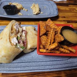Windsor's Pub - Chicken bacon ranch wrap with sweet potato fries