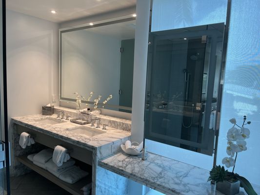 H2O Suites Hotel by null