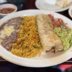 El Tio Tex Mex Grill - Vegetable Chimichanga - was good.