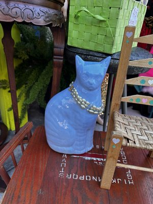 Pattye’s Closet II by null