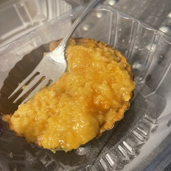 Pie Bar - Peach cobbler - Desserts Near Me - Austin, Texas