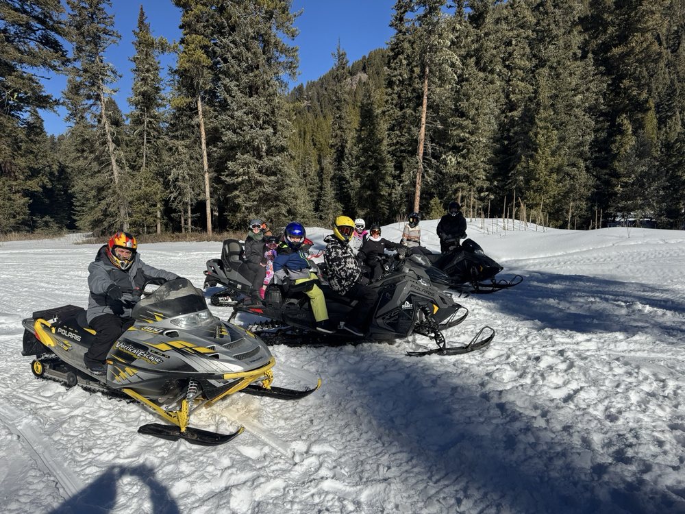 Alpine Adventures Logo