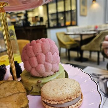 Paul Bakery, Cafe & Restaurant - French Near Me - Vancouver, British Columbia Paul Bakery, Cafe & Restaurant - French Near Me - Vancouver, British Columbia