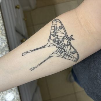 Patriots Tattoo Piercing - fully healed forearm tattoo-- done by Mauricio - Tattoo Near Me - Fairfax, Virginia Patriots Tattoo Piercing - fully healed forearm tattoo-- done by Mauricio - Tattoo Near Me - Fairfax, Virginia