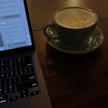 BHBG Coffee - Hot Matcha Latte with oatmilk - Bakeries Near Me - Houston, Texas