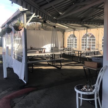 Messy's Tacos - Messy's Tacos: outside covered seating - Tacos Near Me Messy's Tacos - Messy's Tacos: outside covered seating - Tacos Near Me