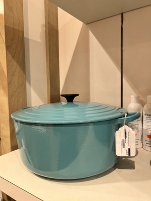 Le Creuset Outlet Store by null