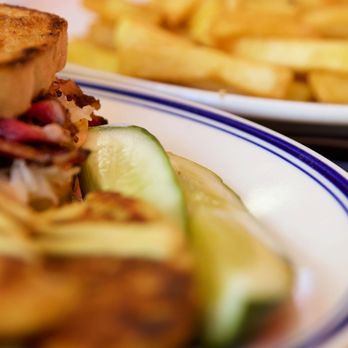 Abe's Kosher Delicatessen & Restaurant - Das pickel for Scotttttyyyyyyy - Delis Near Me - Scranton, Pennsylvania Abe's Kosher Delicatessen & Restaurant - Das pickel for Scotttttyyyyyyy - Delis Near Me - Scranton, Pennsylvania