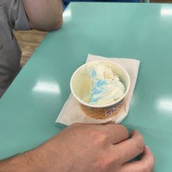 Calabash Sweets and Ice Cream - Birthday cake Sunday
