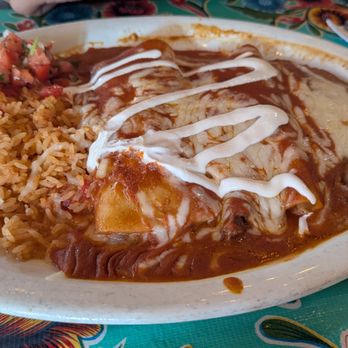 El Paseo Inn - Sepulveda enchiladas - Mexican Near Me - Los Angeles, California El Paseo Inn - Sepulveda enchiladas - Mexican Near Me - Los Angeles, California