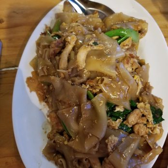 Khao San Bethany - Happy hour pad see ew - Tapas/Small Plates Near Me - Portland, Oregon Khao San Bethany - Happy hour pad see ew - Tapas/Small Plates Near Me - Portland, Oregon
