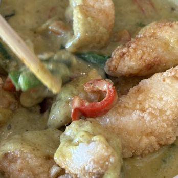 Grub - Green curry with crispy cod - Asian Fusion Near Me - West Nyack, New York Grub - Green curry with crispy cod - Asian Fusion Near Me - West Nyack, New York