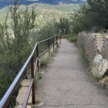 Thumb Butte Park - The steep paved path - Hiking Near Me - Prescott, Arizona