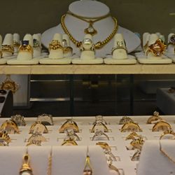 Jewelers of Distinction