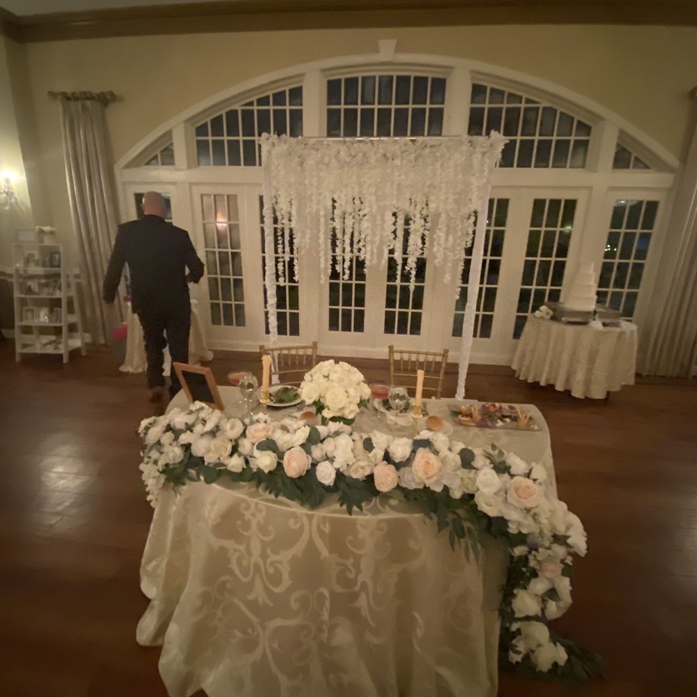 Pen Ryn Estate - Sweetheart table - Caterers Near Me - Bensalem, Pennsylvania Pen Ryn Estate - Sweetheart table - Caterers Near Me - Bensalem, Pennsylvania